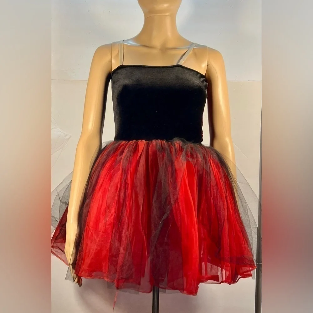 ALGY GIRLS DANCE/PROM/PAGEANT DRESS RED BLACK AND GOLD SIZE MC (10/12)